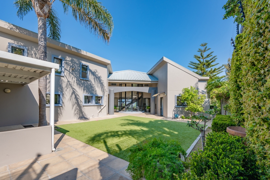 4 Bedroom Property for Sale in La Concorde Western Cape